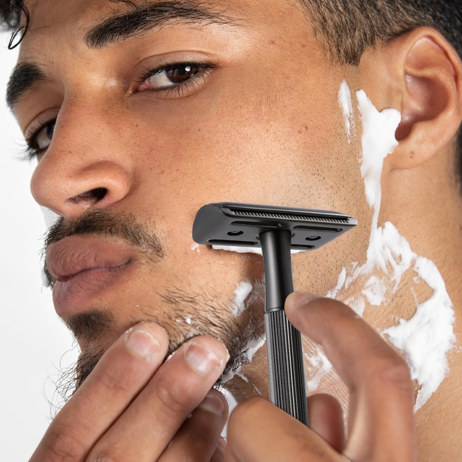 Brass Safety Razor with 10 Blades,One Blade Razor Reusable Razor Eco-Friendly Razor Long Handle & Weighted Razor,Double Edge Razor Single Blade Razor for Sensitive Skin